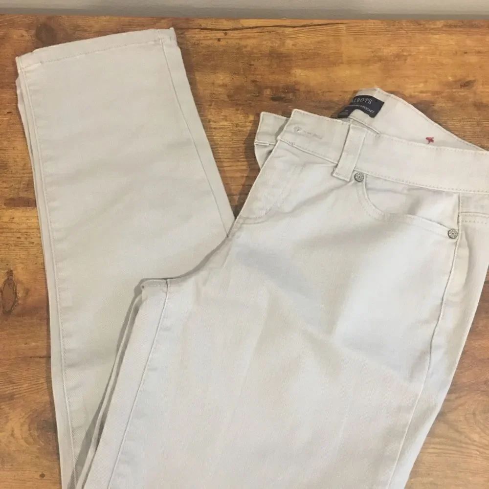 Talbots 4P boyfriend light gray jeans capri